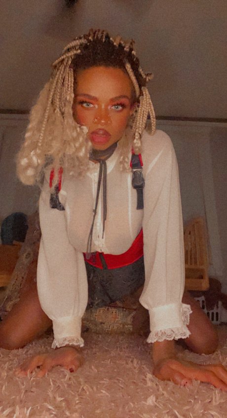 Foto di nudo di fuga di OnlyFans di The Banana Queen