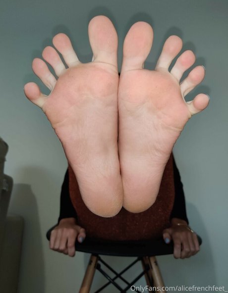 Alicefrenchfeet