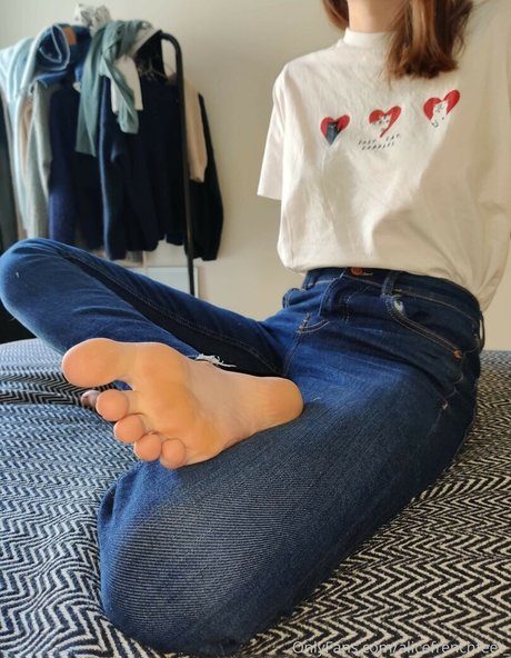 Alicefrenchfeet