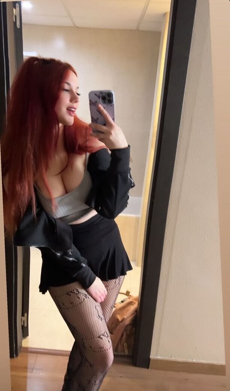 Foto di nudo di fuga di OnlyFans di Zeling