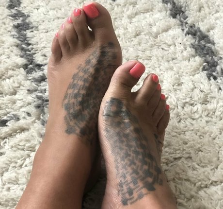 Asianfootworship