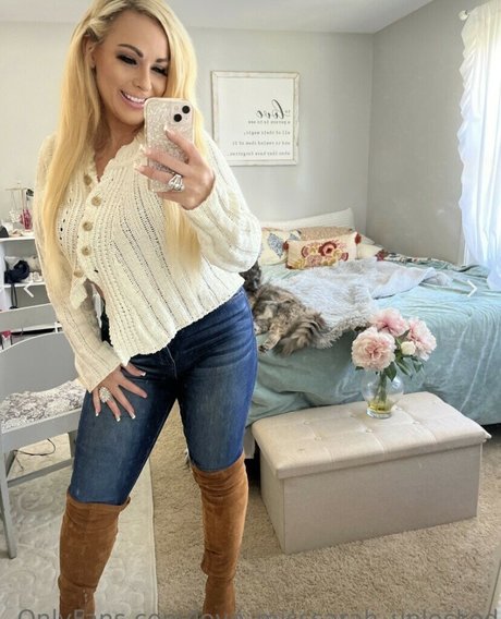 Lovemisssarahunlocked