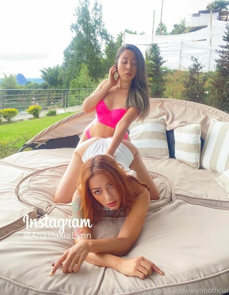 Anastaxialynnofficial