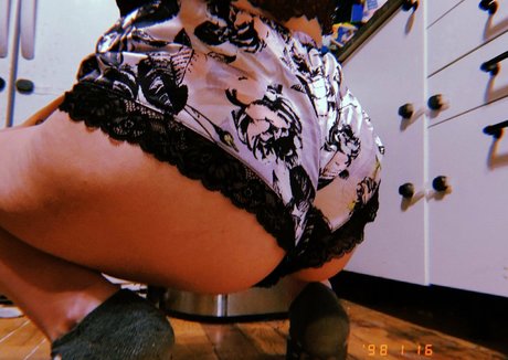 Yourfavoritecanadianmilf