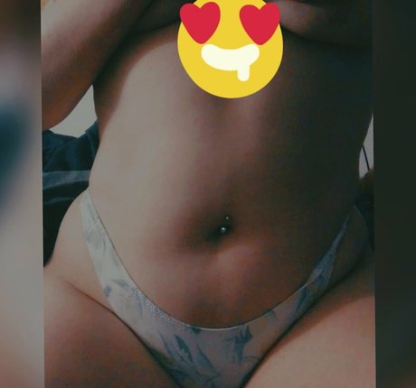 Foto di nudo di fuga di OnlyFans di Xxcherrycupcakexx