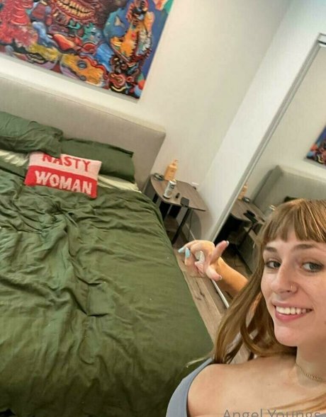 Angelyoungsxxx