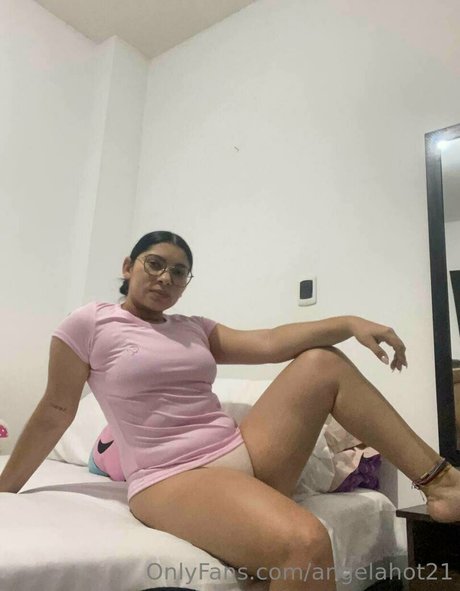 Angelahot21