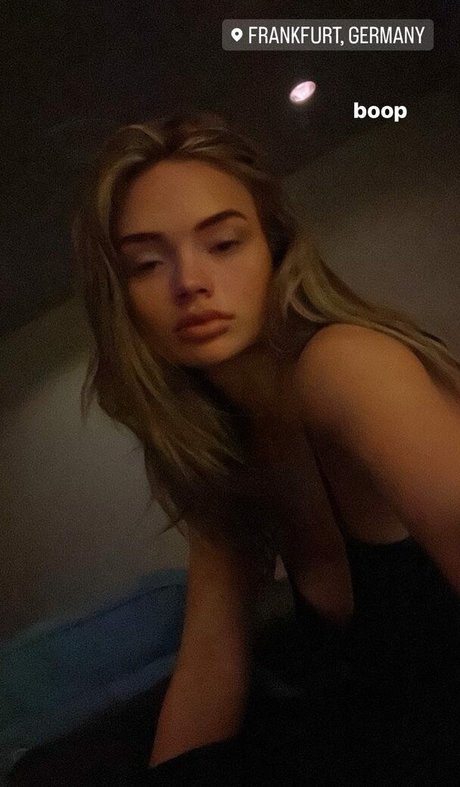 Natalie Alyn Lind