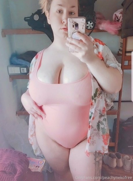 Peachynekofree