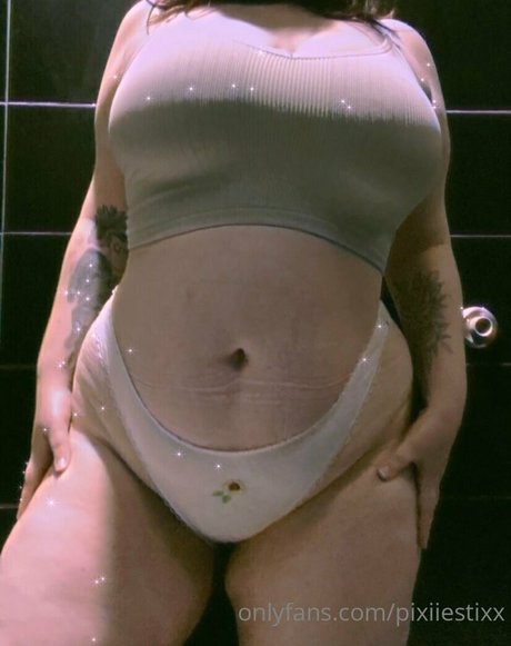 Pixiiestixx