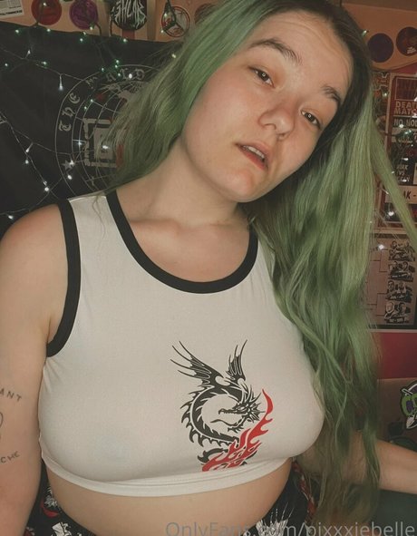 Pixxxiebelle