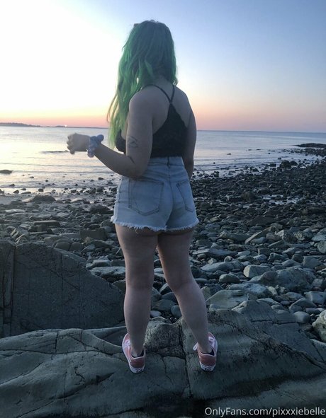 Pixxxiebelle