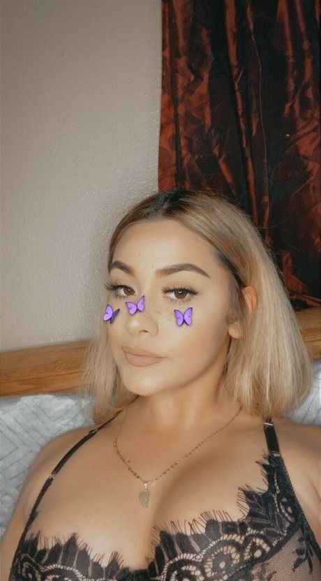 Latina California Girl