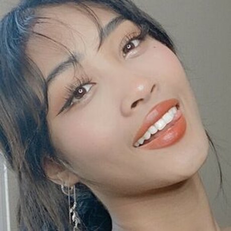 Foto di nudo di fuga di OnlyFans di Stansumalee