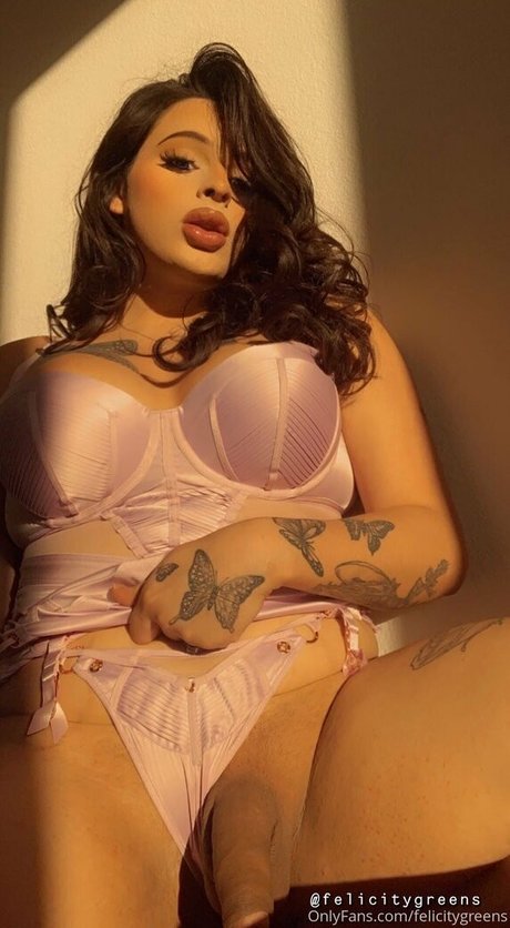 Foto di nudo di fuga di OnlyFans di Felicity Greens