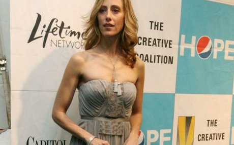 Kim Raver
