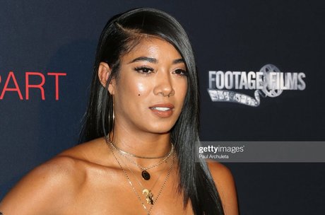Mila J