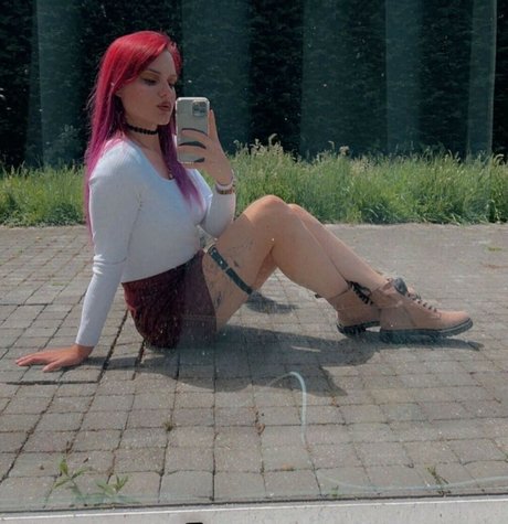 Foto di nudo di fuga di OnlyFans di Lovergirl 1999