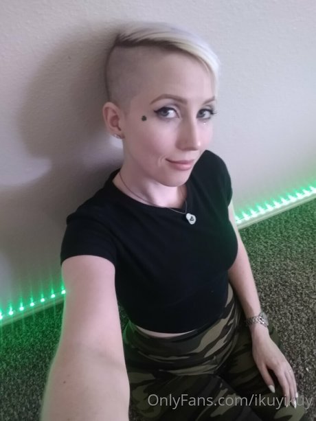Ikuy Cosplayer