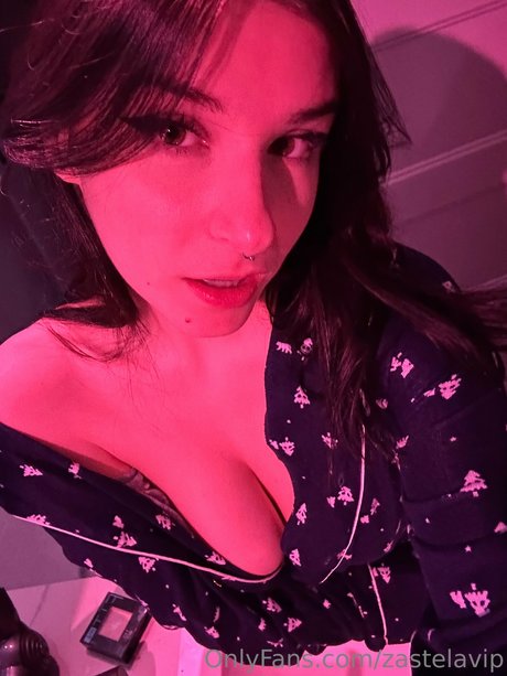 Foto di nudo di fuga di OnlyFans di Zasterini Zastela