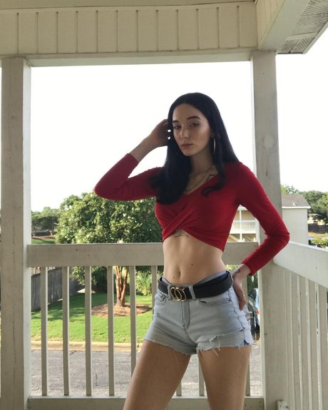 Foto di nudo di fuga di OnlyFans di Queen Etimy