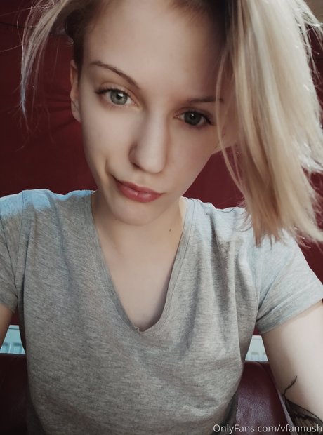 Foto di nudo di fuga di OnlyFans di Pinkypaw22