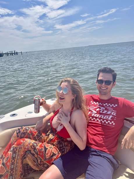 Foto di nudo di fuga di OnlyFans di Roun Sa Ville