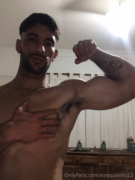 Ezequielito12