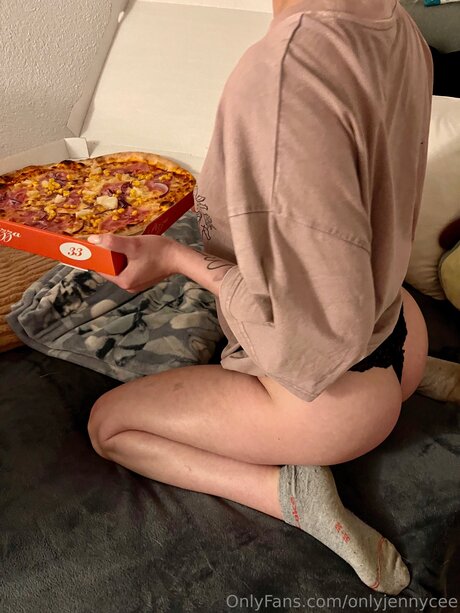 Onlyjennycee