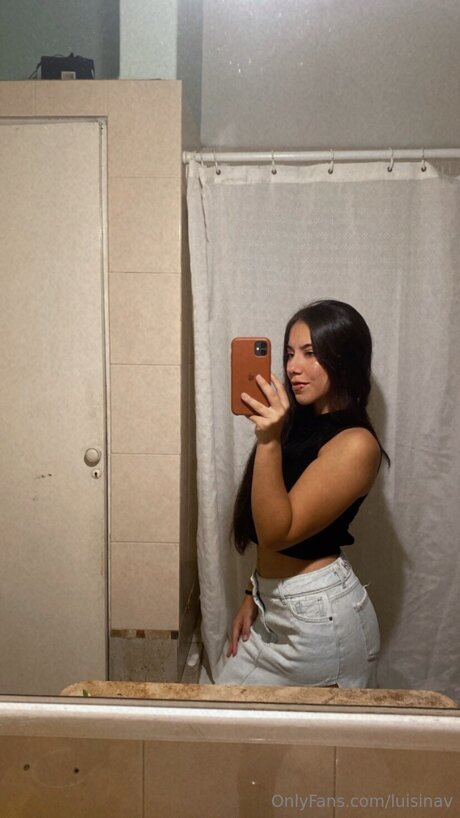 Foto di nudo di fuga di OnlyFans di Luisinav