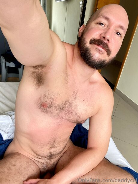 Foto di nudo di fuga di OnlyFans di Daddycol