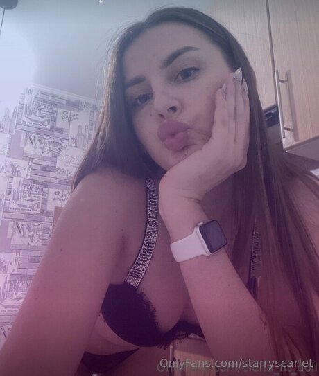 Starryscarlet