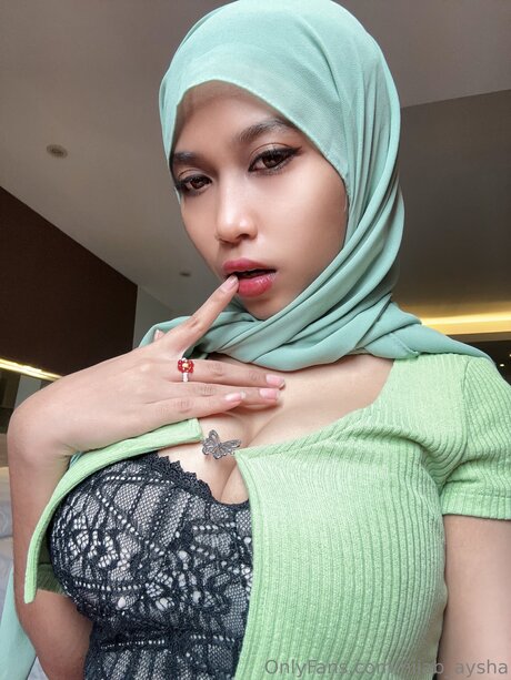 Hijab Aysha