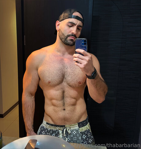 Foto di nudo di fuga di OnlyFans di Zeus Free