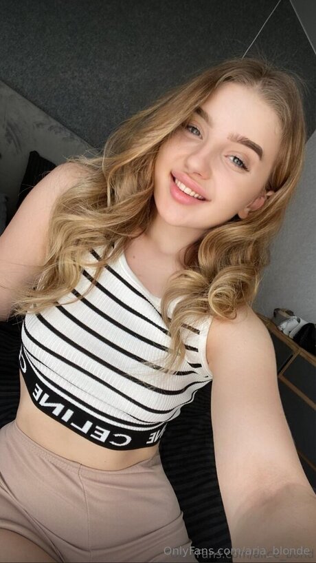 Aria Blonde