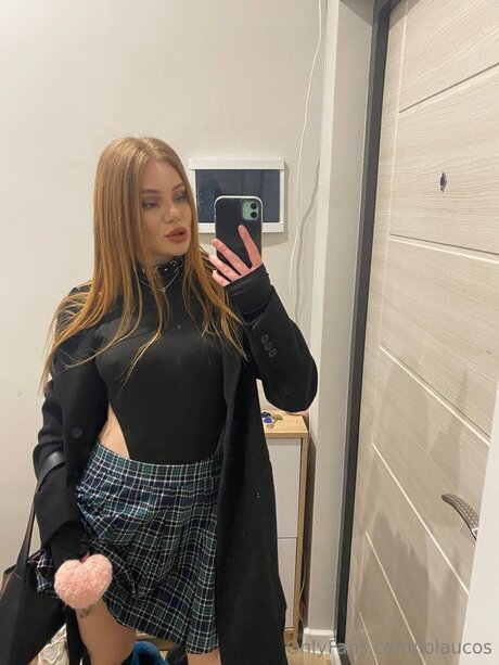 Foto di nudo di fuga di OnlyFans di Lolaucos