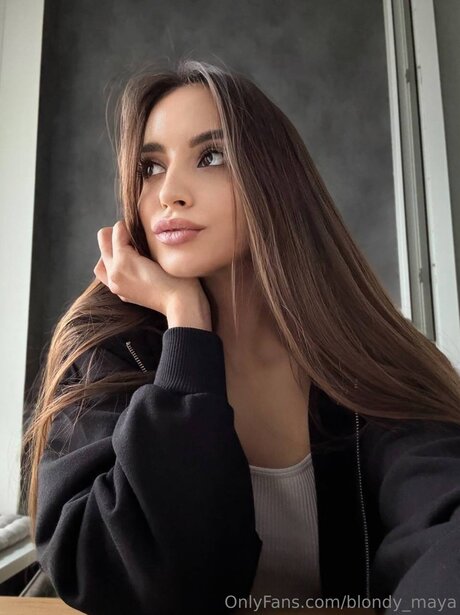 Blondy Maya