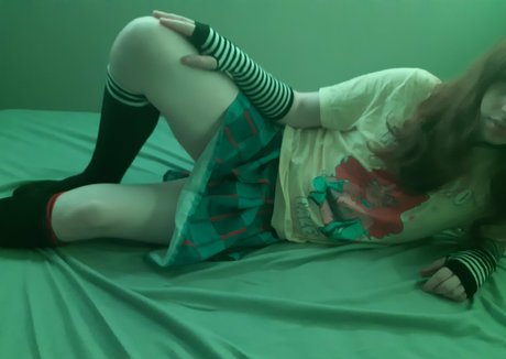 Foto di nudo di fuga di OnlyFans di Thezenzer0