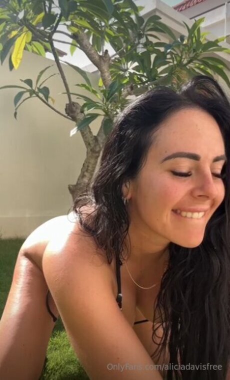 Aliciadavisfree