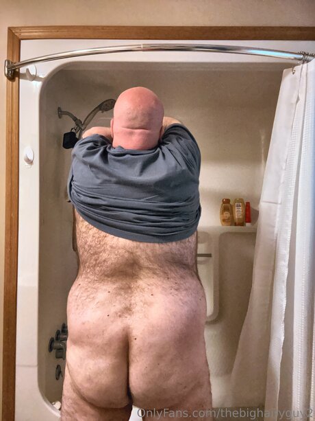 Thebighairyguy2
