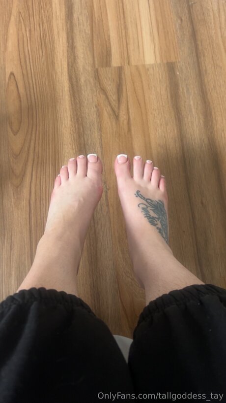 Tallgoddess Tay
