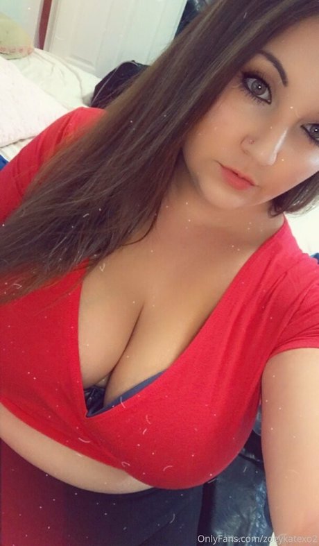 Zoeykatexo2