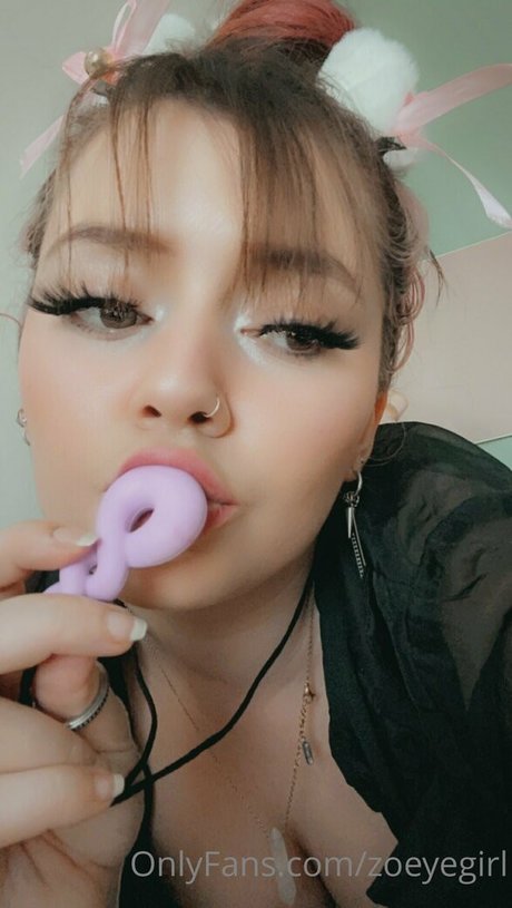 Zoeyegirl