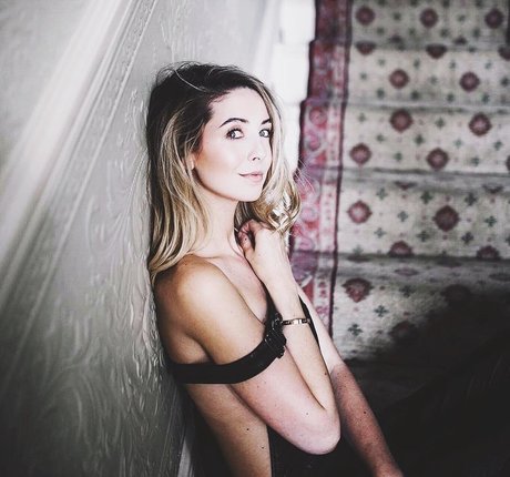 Zoe Sugg
