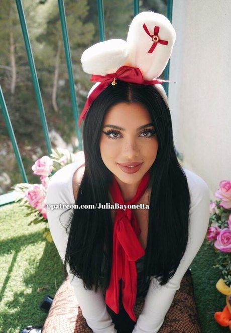 Julia Bayonetta