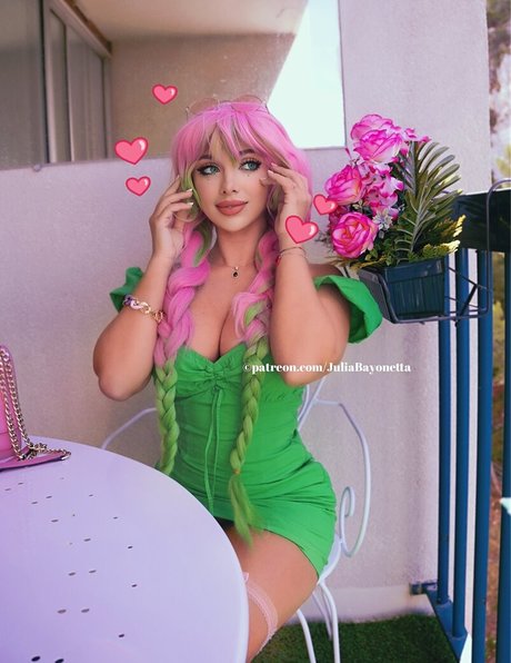 Julia Bayonetta