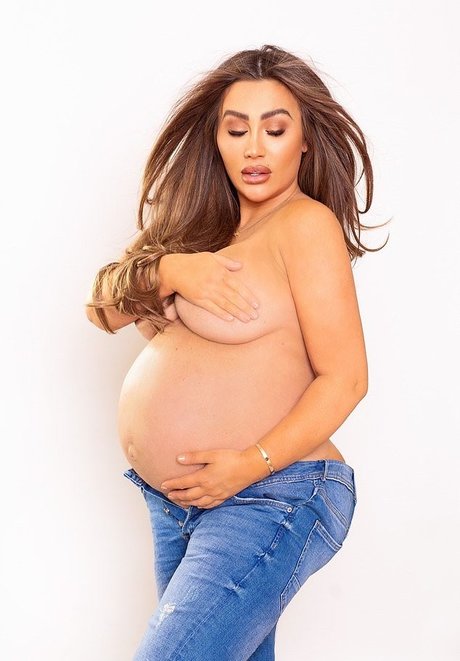 Lauren Goodger