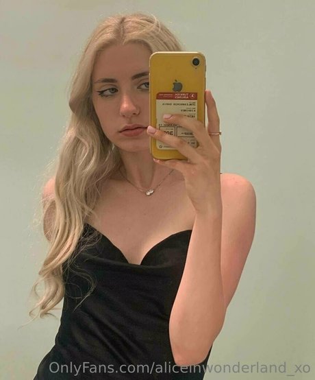 Aliceinwonderlandxo