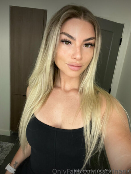 Foto di nudo di fuga di OnlyFans di Sabrinanic