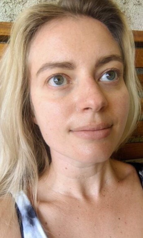 Elyse Willems